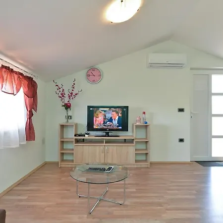Ferienwohnung Fuer 5 Personen Ca 52 Qm In Sijana, Istrien Istrische Riviera