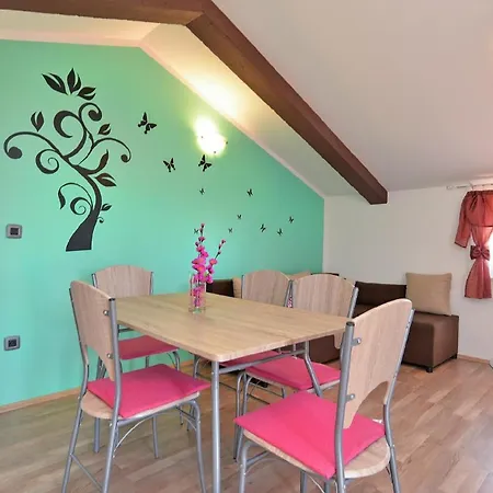 Ferienwohnung Fuer 5 Personen Ca 52 Qm In Sijana, Istrien Istrische Riviera