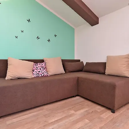 Ferienwohnung Fuer 5 Personen Ca 52 Qm In Sijana, Istrien Istrische Riviera Apartment Pula