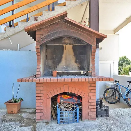 Ferienwohnung Fuer 5 Personen Ca 52 Qm In Sijana, Istrien Istrische Riviera * Pula